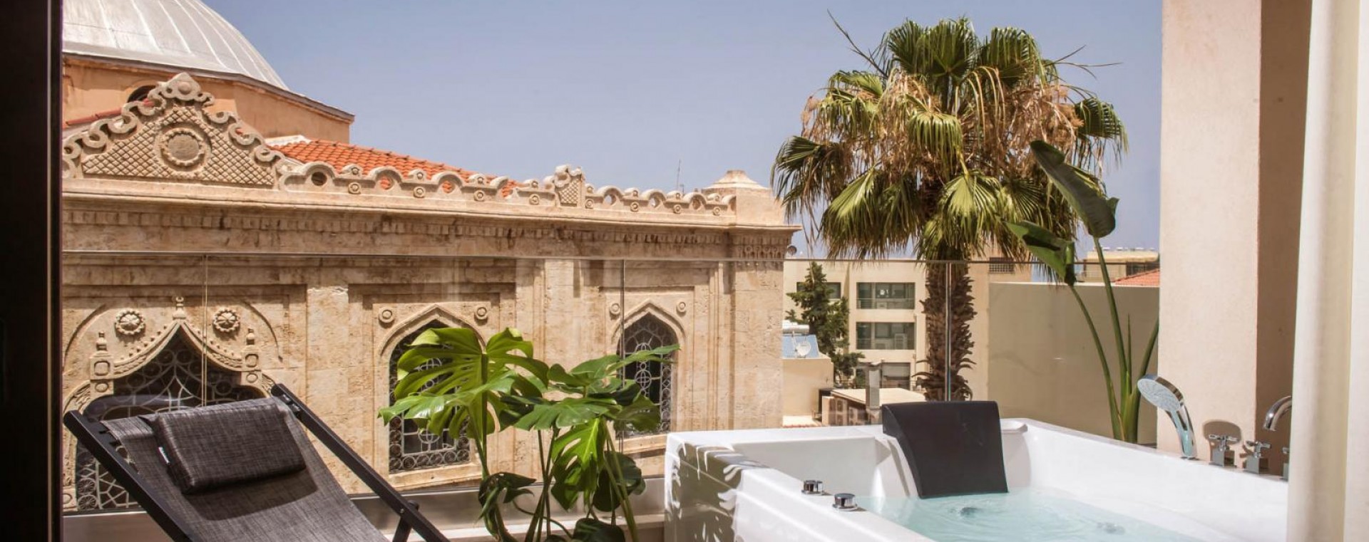 Centro Vero Suites <br><span> The ultimate harmony of luxury welcomes you</span>