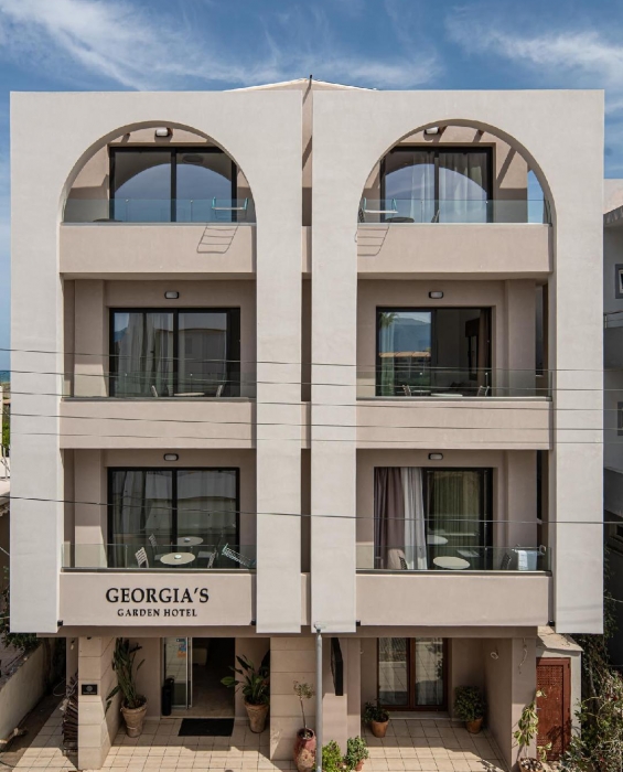 Georgia’s Garden Hotel <br> A Gem in the Heart of Paradise